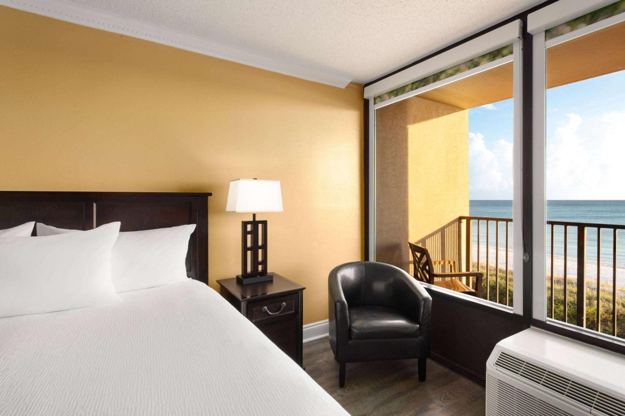 Wyndham Garden Fort Walton Beach Destin Exterior foto